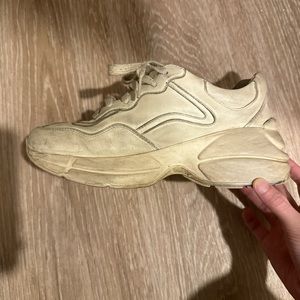 Dirt leather sneaker